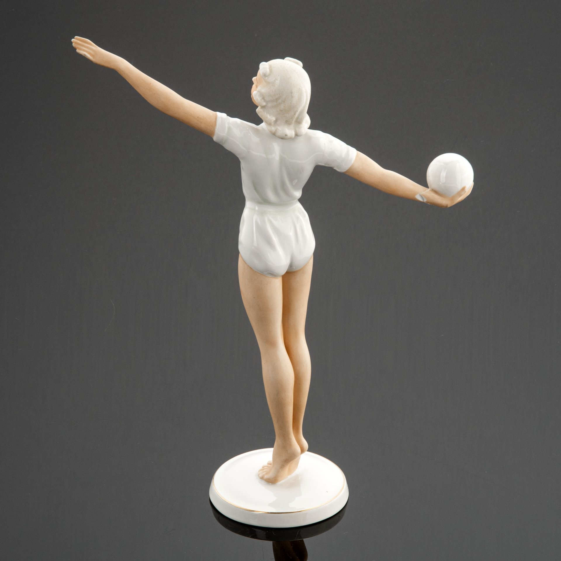Статуэтка "Волейболистка", Schaubach-Kunst