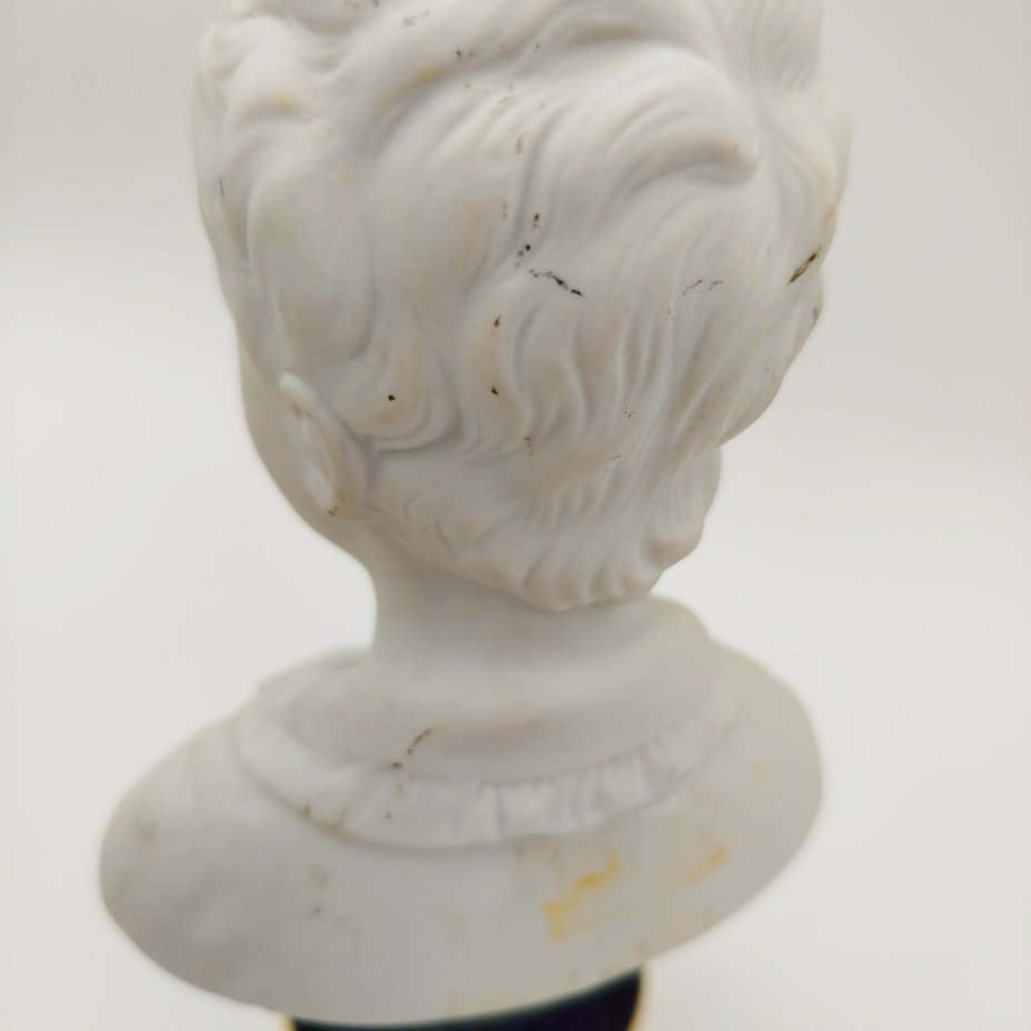 Бюст "Александр Броньяр" ("Мальчик") по мотивам одноименного произведения Жана Антуана Гудона