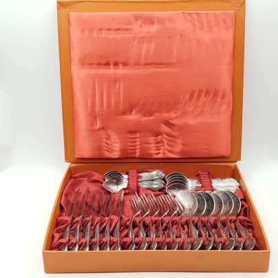 Комплект столовый "Новинка" на 6 персон (23 предмета) в оригинальной коробке, сталь, Павловский завод художественных металлоизделий им. С.М. Кирова, СССР, 1970-1990 гг.