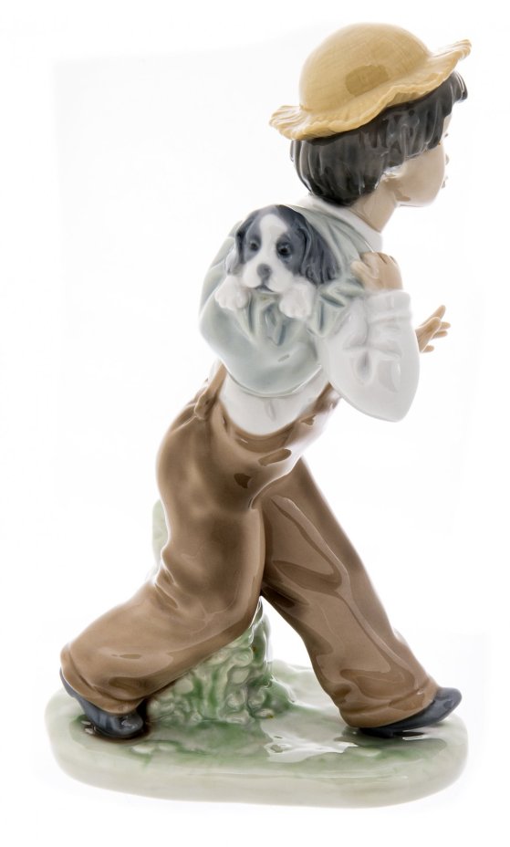 Статуэтка "Мальчик со щенком",  фарфор, роспись, мануфактура "NAO porcelain", Испания, 1978-1988 гг., NAO Porcelain