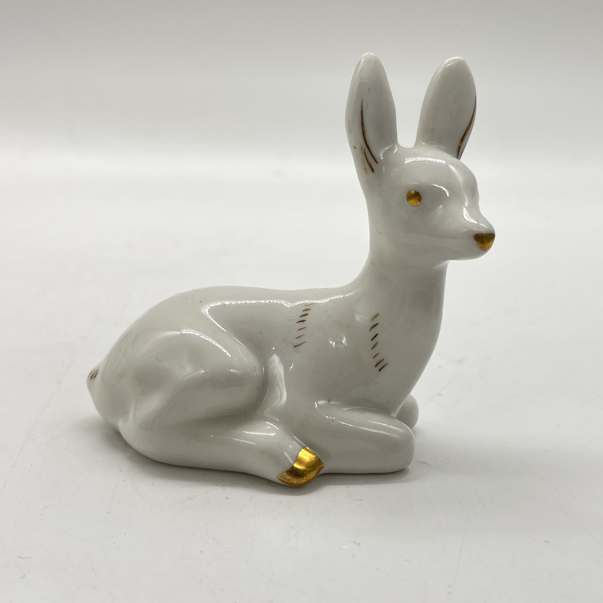 Статуэтка "Косуля", фарфор, золочение, Рижский фарфорово-фаянсовый завод, СССР, 1980-1990 гг.