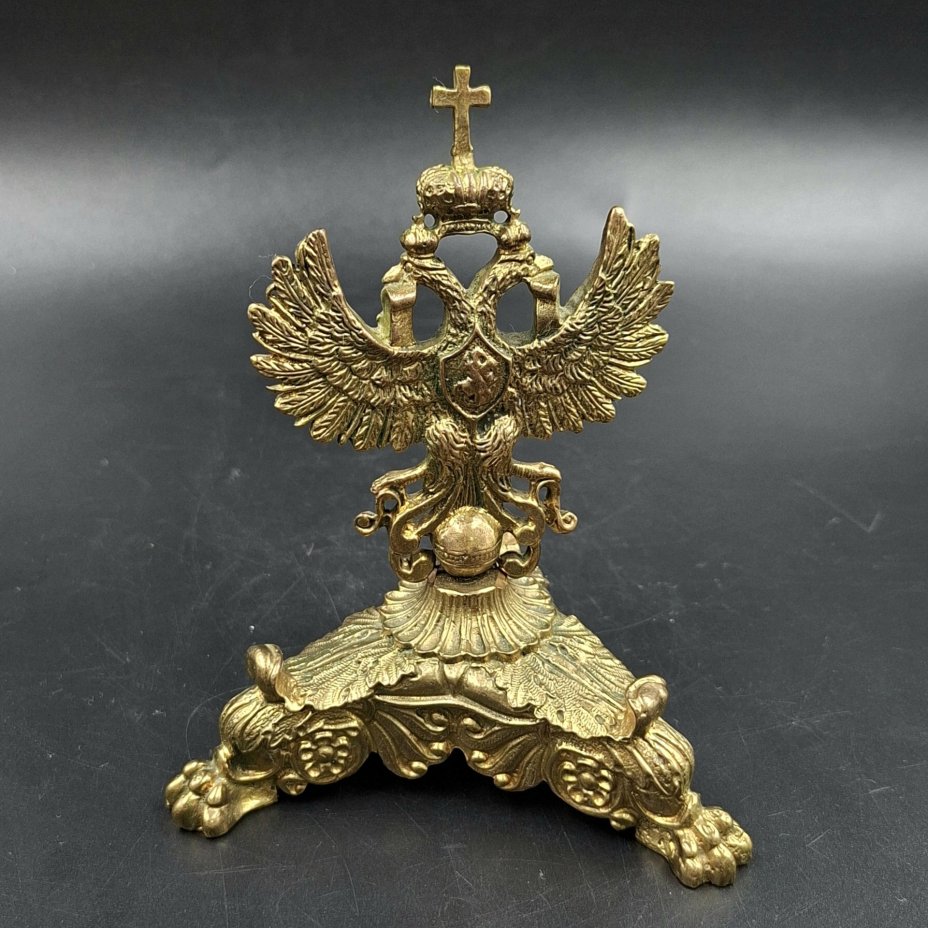 Украшение настольное (пресс-папье) в виде герба Российской Федерации, латунь, Российская Федерация, 2010-2025 гг.