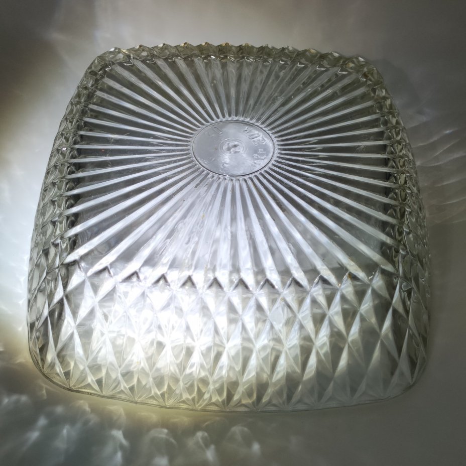 Салатник (фруктовница) с рельефным декором, стекло, пресс, Уршельский стеклозавод имени 10-й годовщины Октября, СССР, 1963-1983 гг.