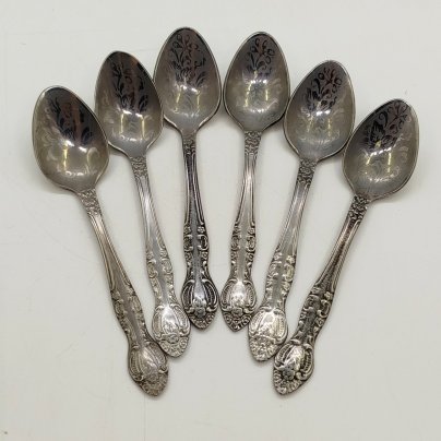 Набор из 6 кофейных ложек, украшенных растительным декором, нержавеющая сталь, Павловский завод художественных металлоизделий им. С.М. Кирова, СССР, 1970-1990 гг.