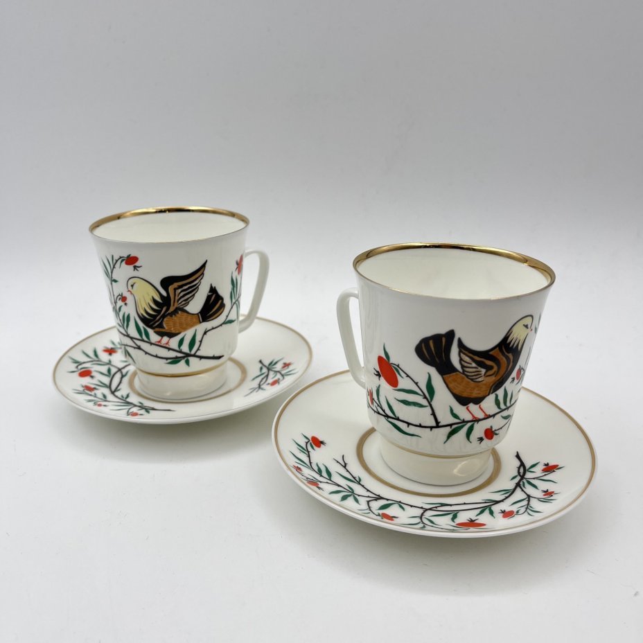 Набор из 2-х кофейных пар  "Птички", автор рисунка А.В. Щекатихина-Потоцкая, фарфор, деколь, золочение, Ленинградский фарфоровый завод (ЛФЗ), СССР, 1970-1986 гг.