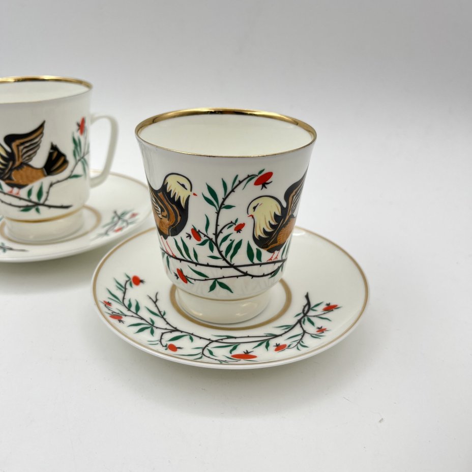Набор из 2-х кофейных пар  "Птички", автор рисунка А.В. Щекатихина-Потоцкая, фарфор, деколь, золочение, Ленинградский фарфоровый завод (ЛФЗ), СССР, 1970-1986 гг.