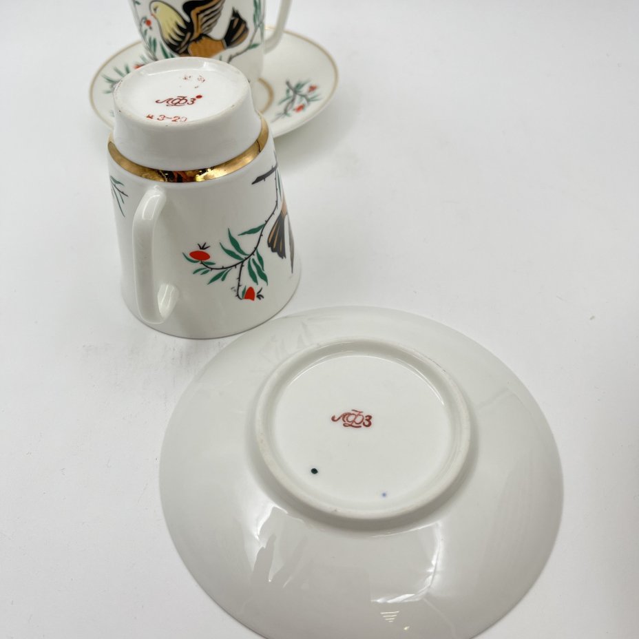 Набор из 2-х кофейных пар  "Птички", автор рисунка А.В. Щекатихина-Потоцкая, фарфор, деколь, золочение, Ленинградский фарфоровый завод (ЛФЗ), СССР, 1970-1986 гг.