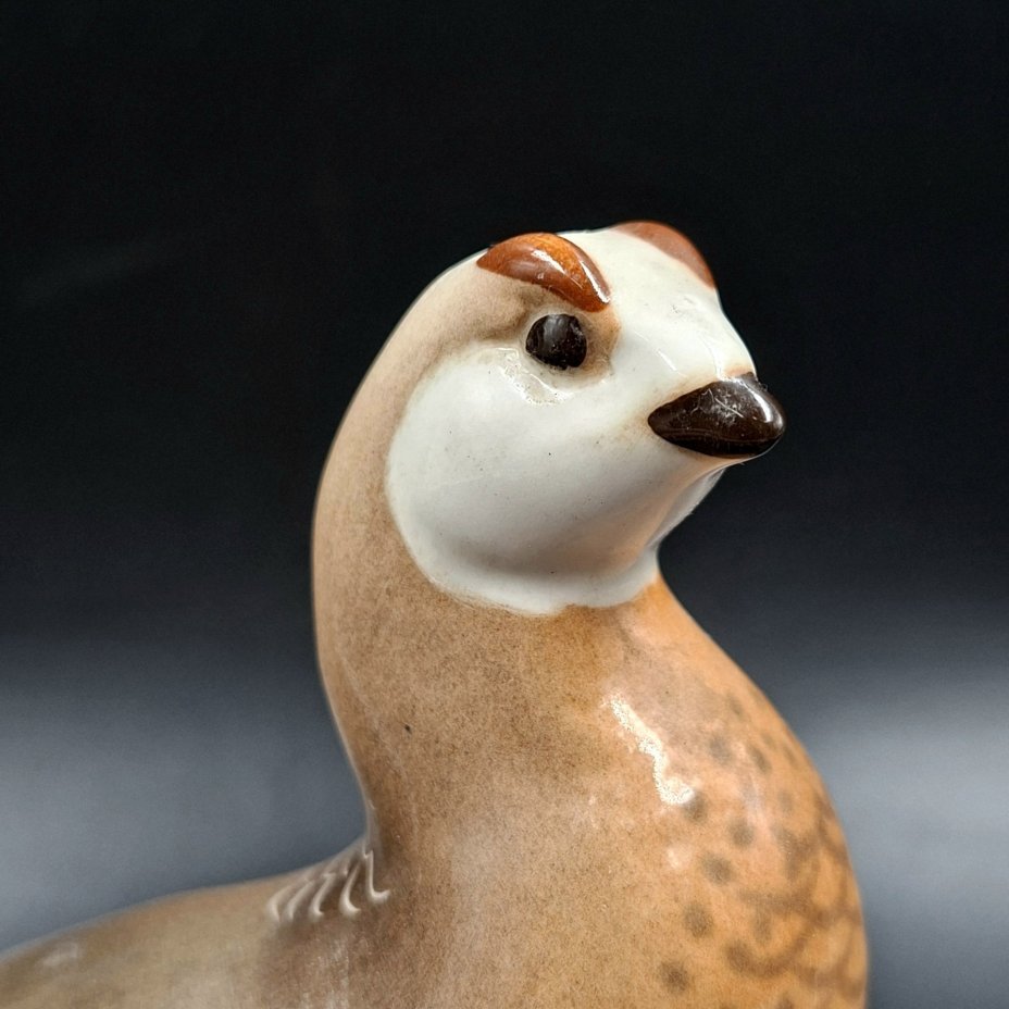 Статуэтка "Куропатка", скульптор П.П. Веселов, фарфор, роспись, Ленинградский фарфоровый завод (ЛФЗ), СССР, 1970-1992 гг.