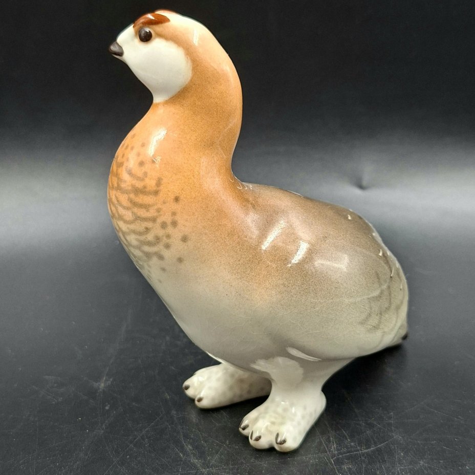 Статуэтка "Куропатка", скульптор П.П. Веселов, фарфор, роспись, Ленинградский фарфоровый завод (ЛФЗ), СССР, 1970-1992 гг.