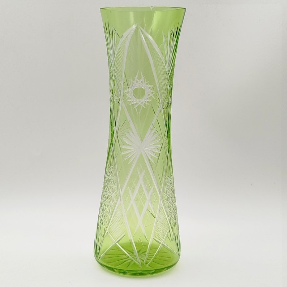 Ваза для цветов с резным декором, стекло, алмазная грань, СССР, 1970-1990 гг.