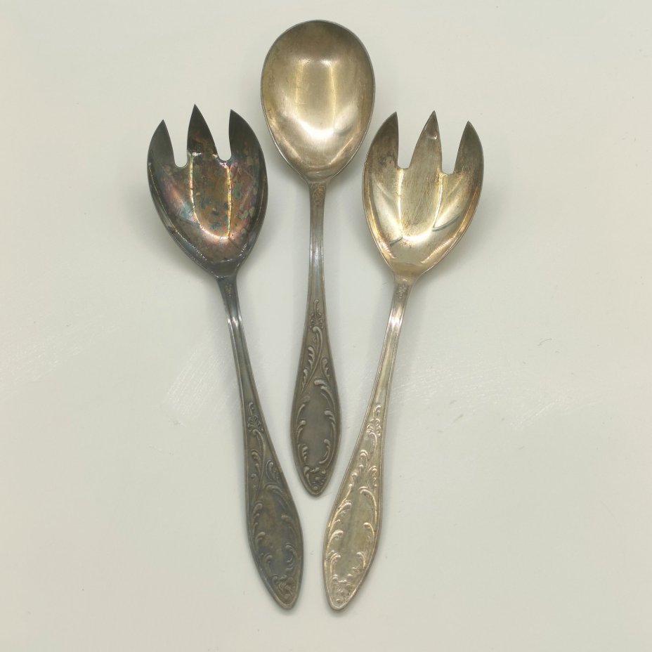 Сервировочный набор для салата (ложка и две вилки), мНЦ (медь-никель-цинк), люстр, Кольчугинский завод цветных металлов, СССР, 1962-1991 гг.