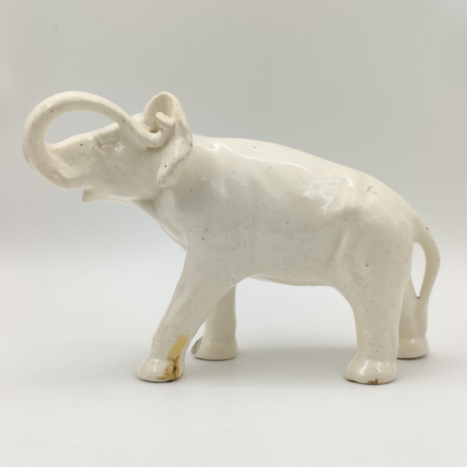 Статуэтка "Слон", фаянс, СССР, 1940-1970 гг.