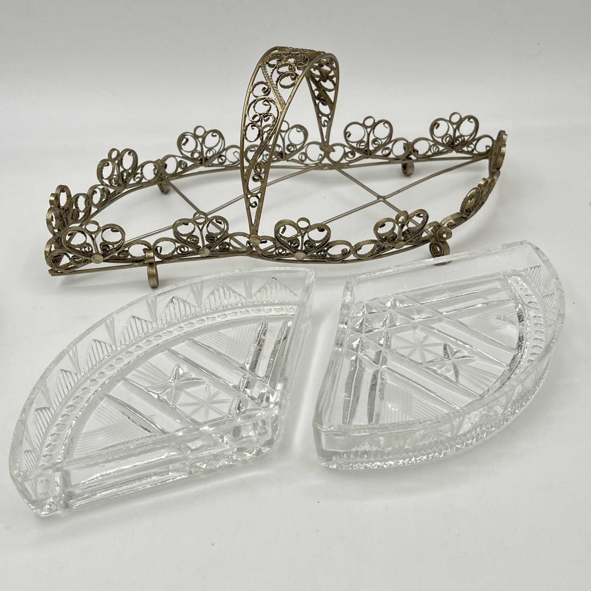 Менажница двухсекционная