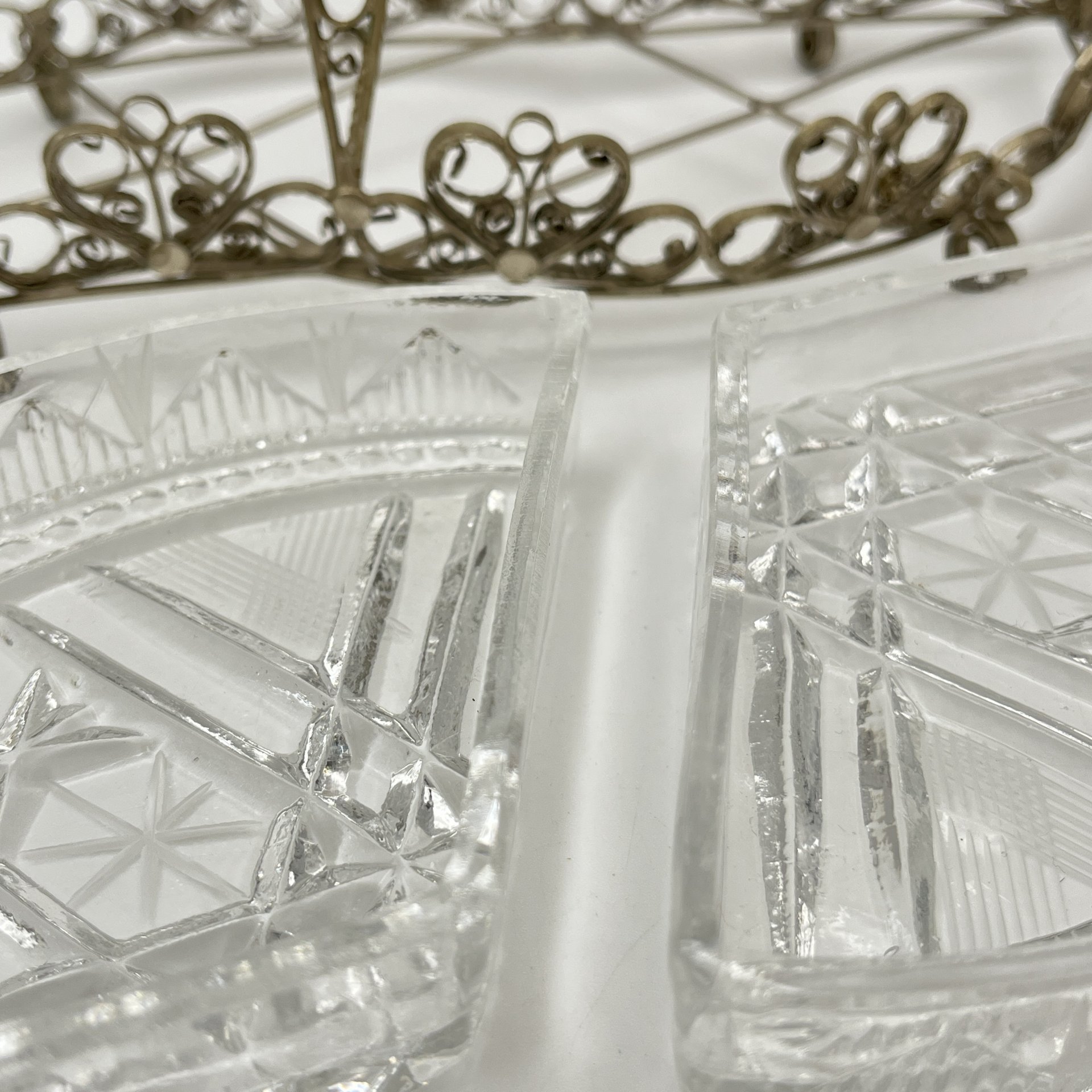 Менажница двухсекционная