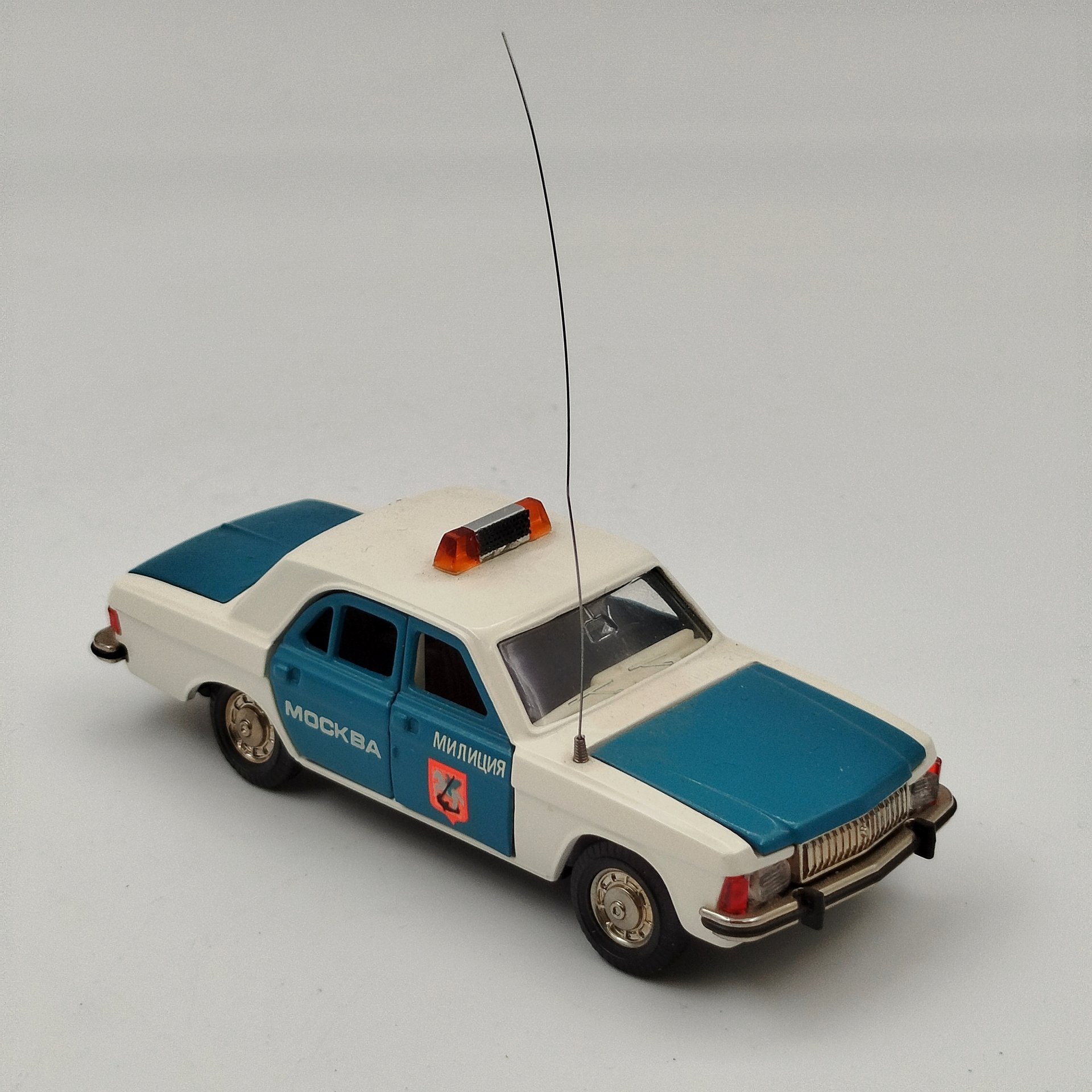 Модель автомобиля "ГАЗ 3102" (Милиция), металл, пластмасса, СССР, 1980-1990 гг.