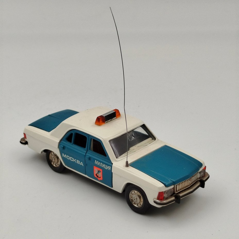 Модель автомобиля "ГАЗ 3102" (Милиция), металл, пластмасса, СССР, 1980-1990 гг.