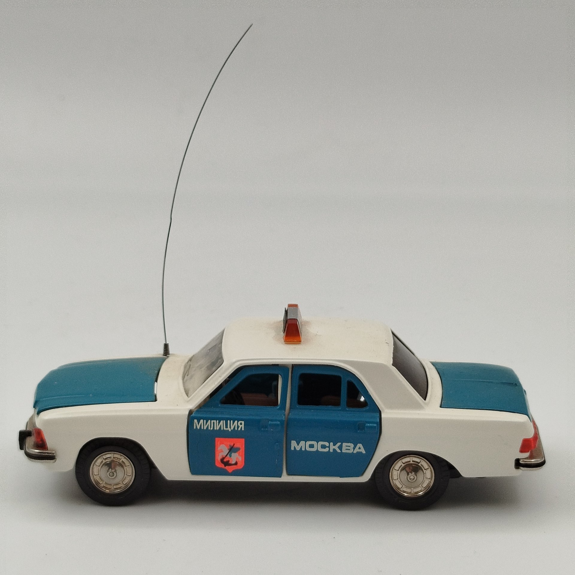 Модель автомобиля "ГАЗ 3102" (Милиция), металл, пластмасса, СССР, 1980-1990 гг.