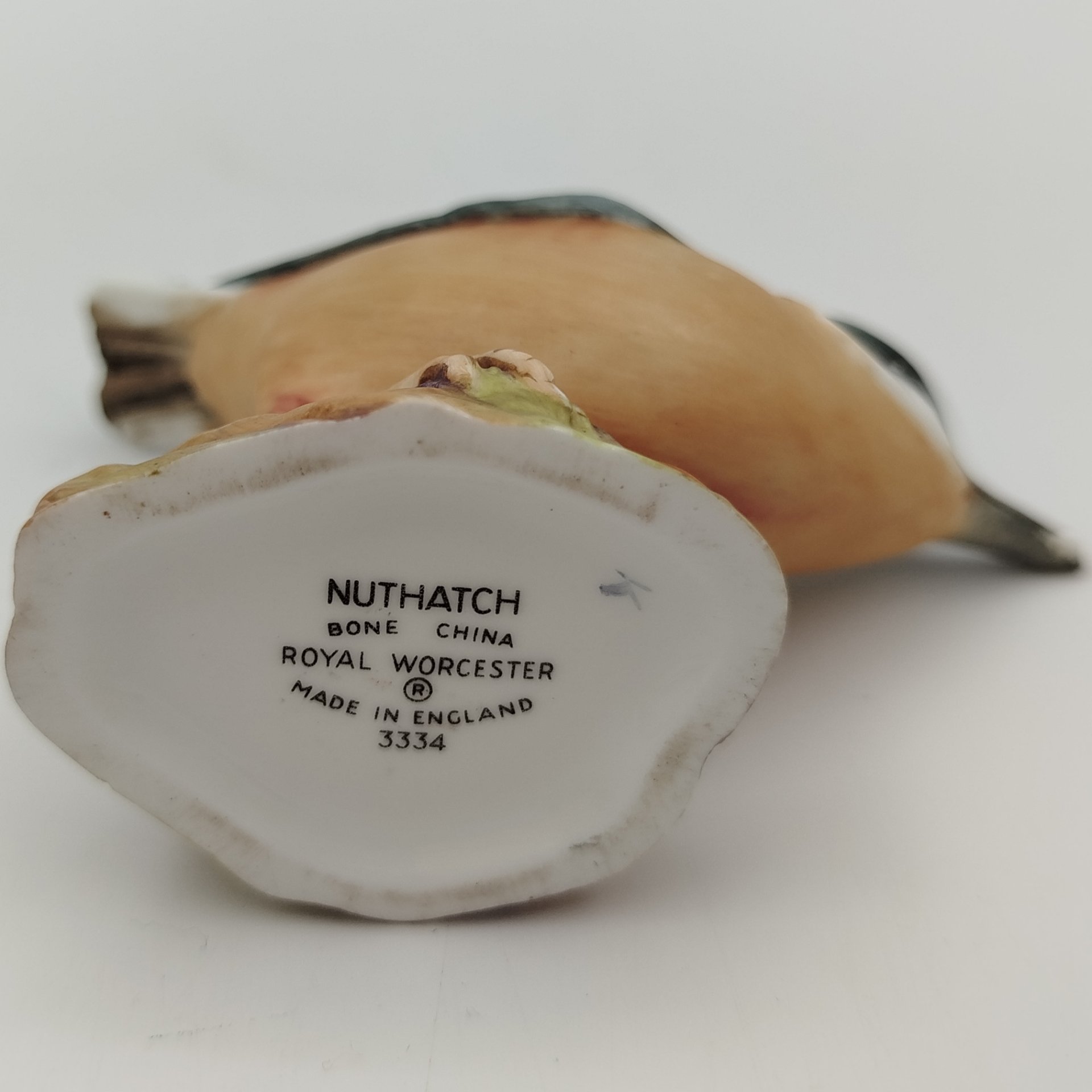 Миниатюрная статуэтка "The Nuthatch" ("Поползень"), фарфор, роспись, Royal Worcester, Великобритания, 1960-1980 гг.