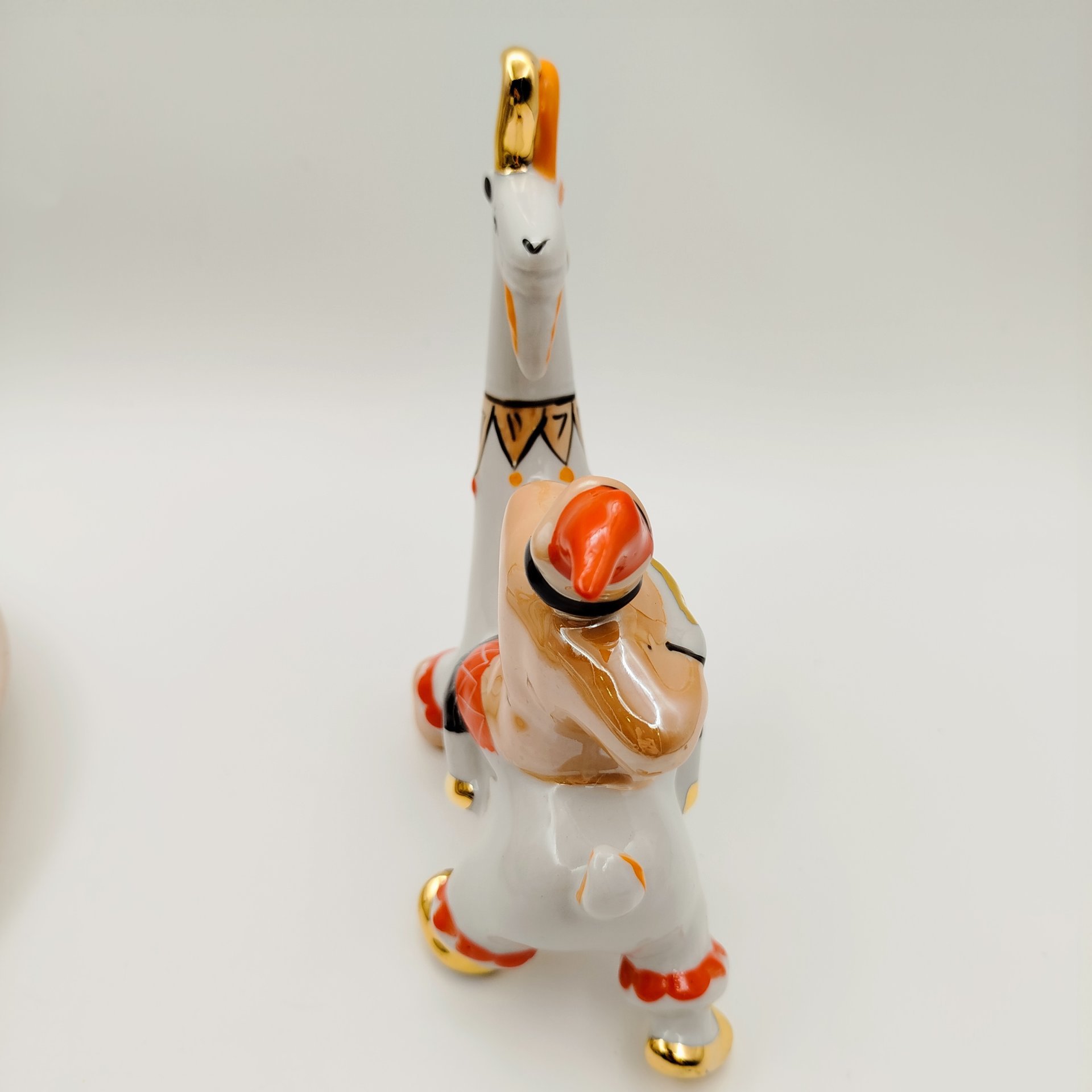 Статуэтка "Потеха" ("Скоморох на козе"), фарфор, роспись, люстр, золочение, Дулевский фарфоровый завод (Дулёво), СССР, 1968-1991 гг.