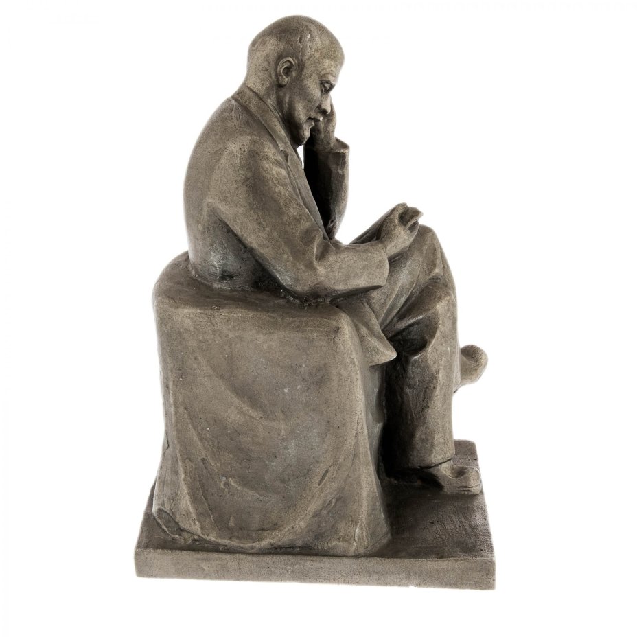 Статуэтка "В.И. Ленин, читающий книгу в кресле", силумин, СССР, 1977 г.