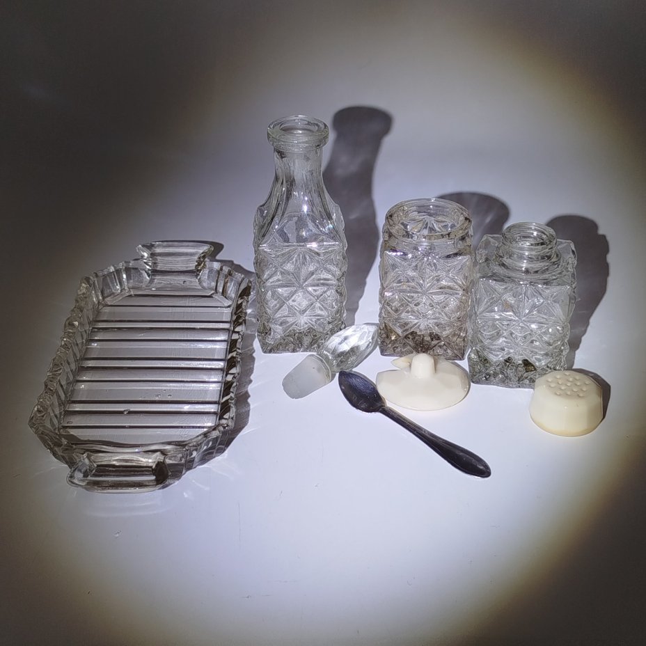 Набор для специй (флакон для уксуса, солонка с миниатюрной ложечкой, перечница и подставка)