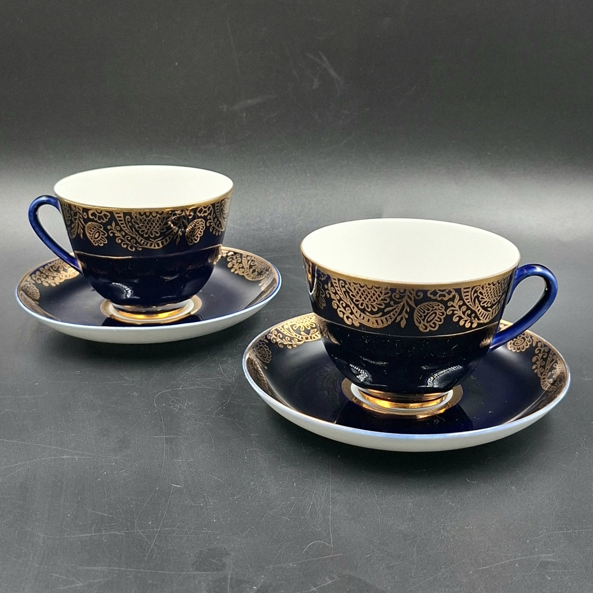 Набор из двух чайных пар с ажурным декором, фарфор, крытье кобальтом, золочение, Ленинградский фарфоровый завод (ЛФЗ), СССР, 1960-1990 гг.