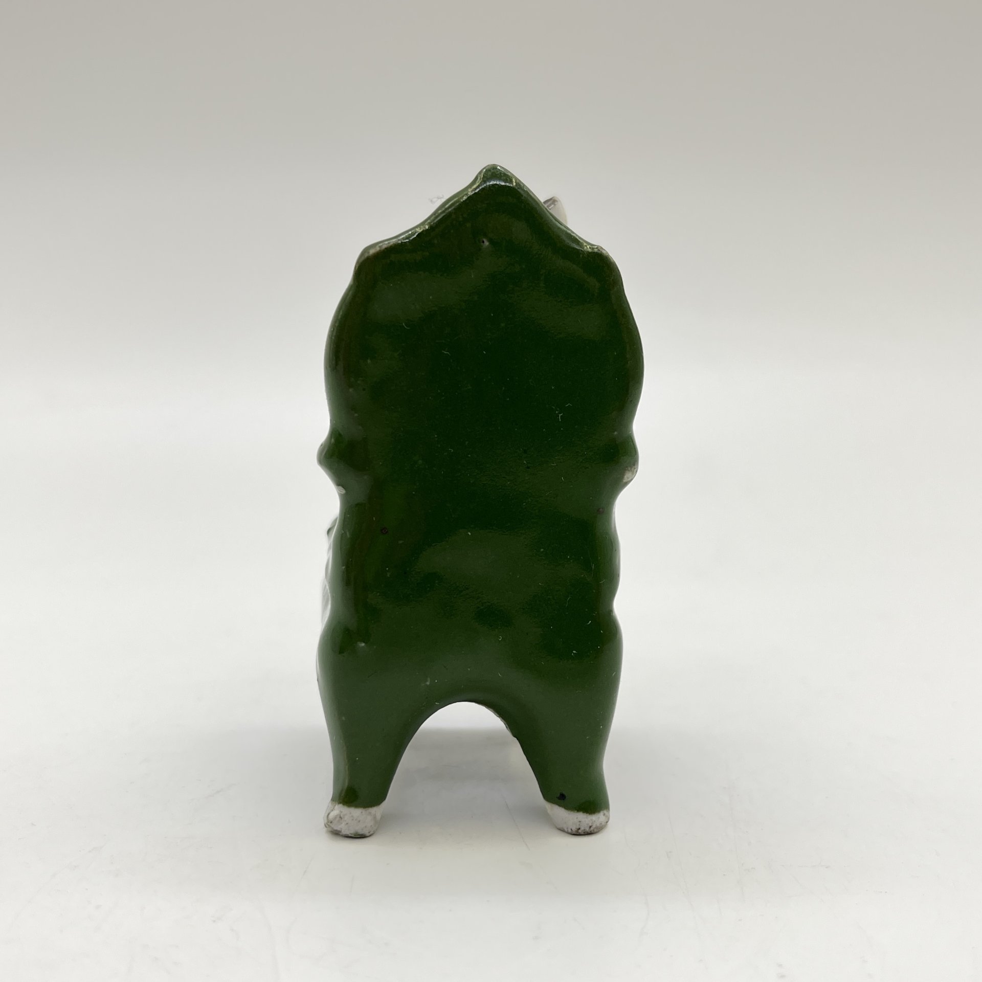 Статуэтка "Кошка на стуле", фарфор, золочение, Европа, 1970-1980 гг.