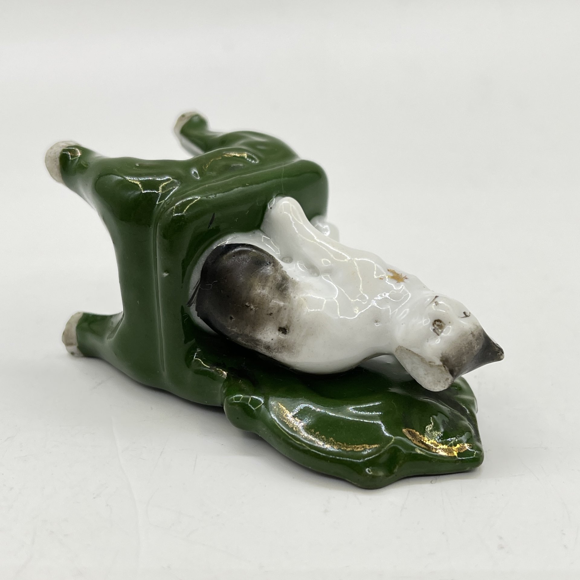 Статуэтка "Кошка на стуле", фарфор, золочение, Европа, 1970-1980 гг.