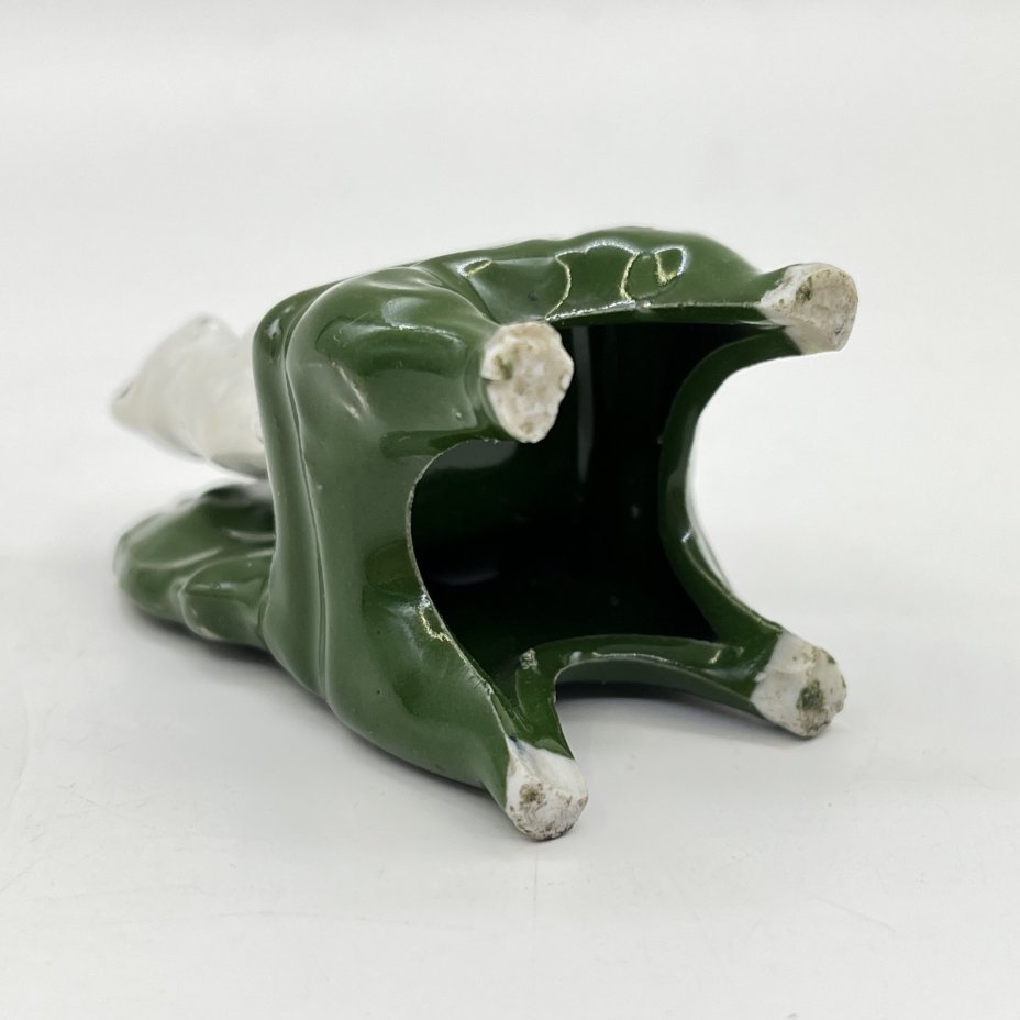 Статуэтка "Кошка на стуле", фарфор, золочение, Европа, 1970-1980 гг.