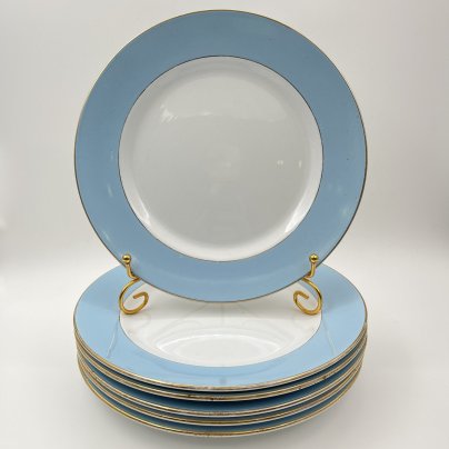 Набор обеденных тарелок с голубым кантом на 6 персон, фаянс, крытье, золочение, Товарищество М.С. Кузнецова в Твери, Российская империя, 1880-1889 гг.