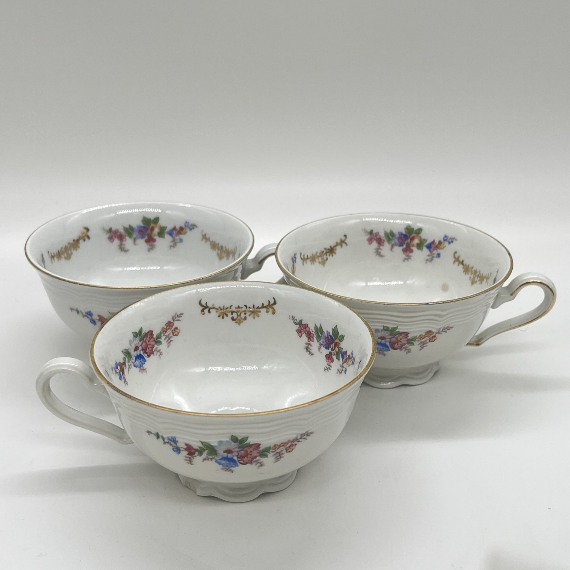 Набор из 3 чашек с цветочным декором из серии "Marie-Luise", фарфор, деколь, золочение, Christian Seltmann, Weiden, Германия, 1949-1954 гг.
