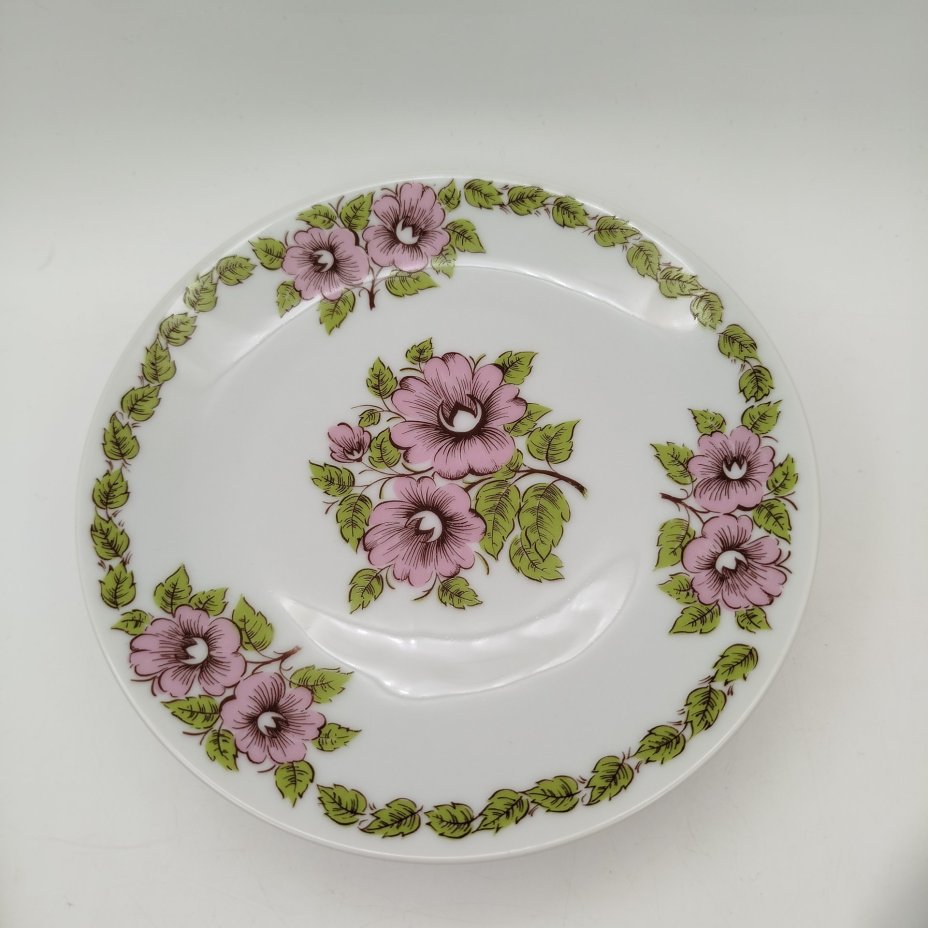 Набор из пяти закусочных/десертных тарелок с цветочным декором в розово-зеленой гамме