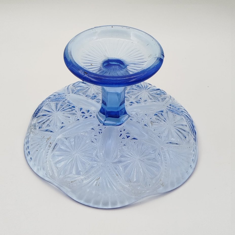 Ваза (конфетница, фруктовница) синего цвета с рельефным декором
