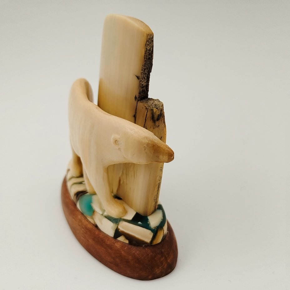 Статуэтка "Белый медведь на льдине"