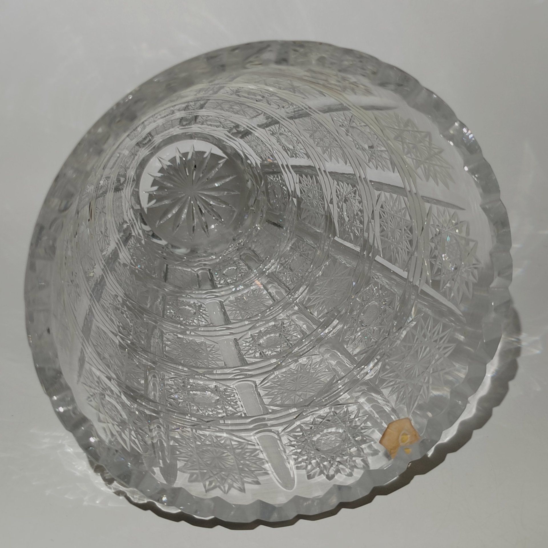 Ваза с рельефным резным декором, Lead Crystal, хрусталь, алмазная грань, Польша, 1970-1990 гг.