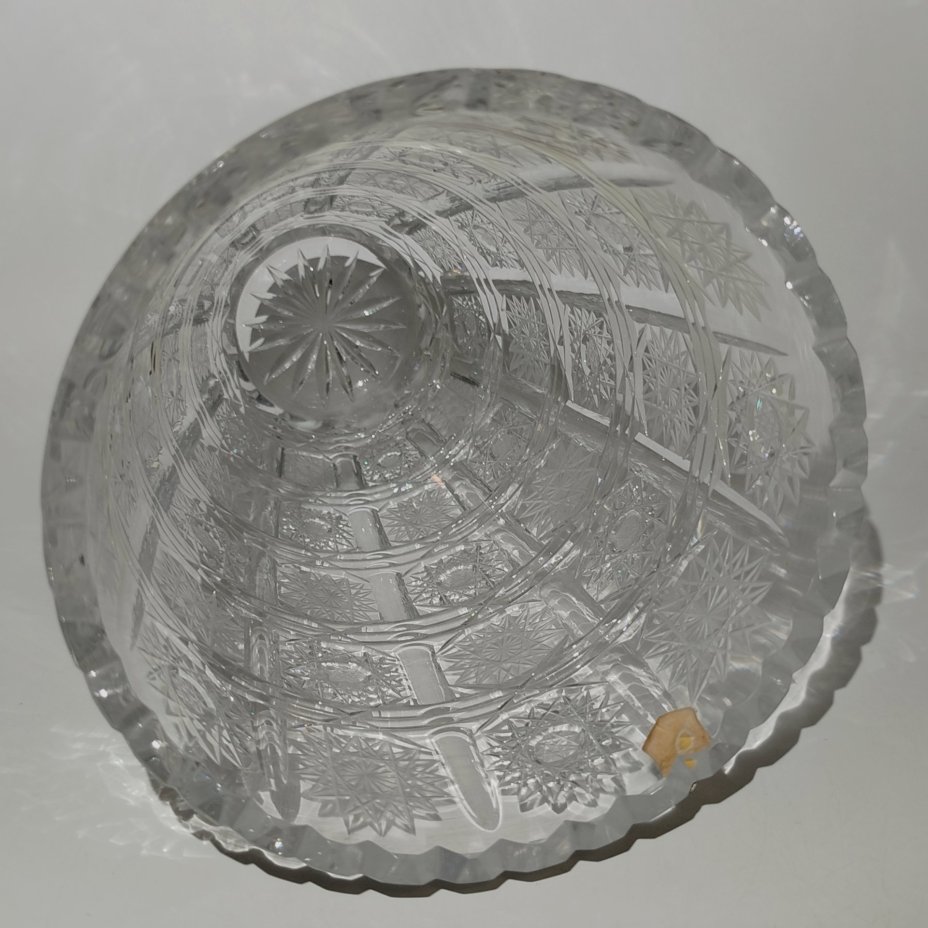 Ваза с рельефным резным декором, Lead Crystal, хрусталь, алмазная грань, Польша, 1970-1990 гг.