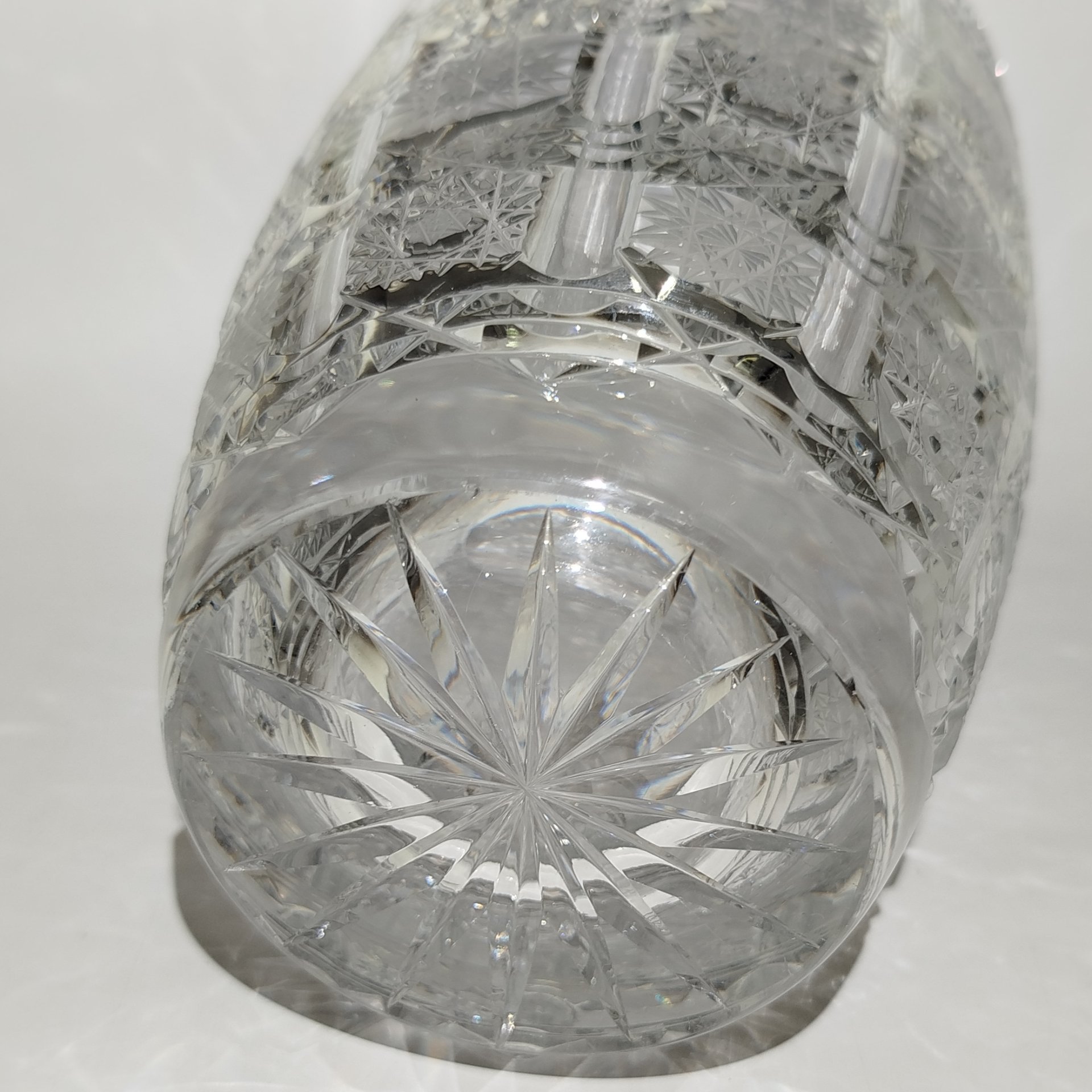 Ваза с рельефным резным декором, Lead Crystal, хрусталь, алмазная грань, Польша, 1970-1990 гг.