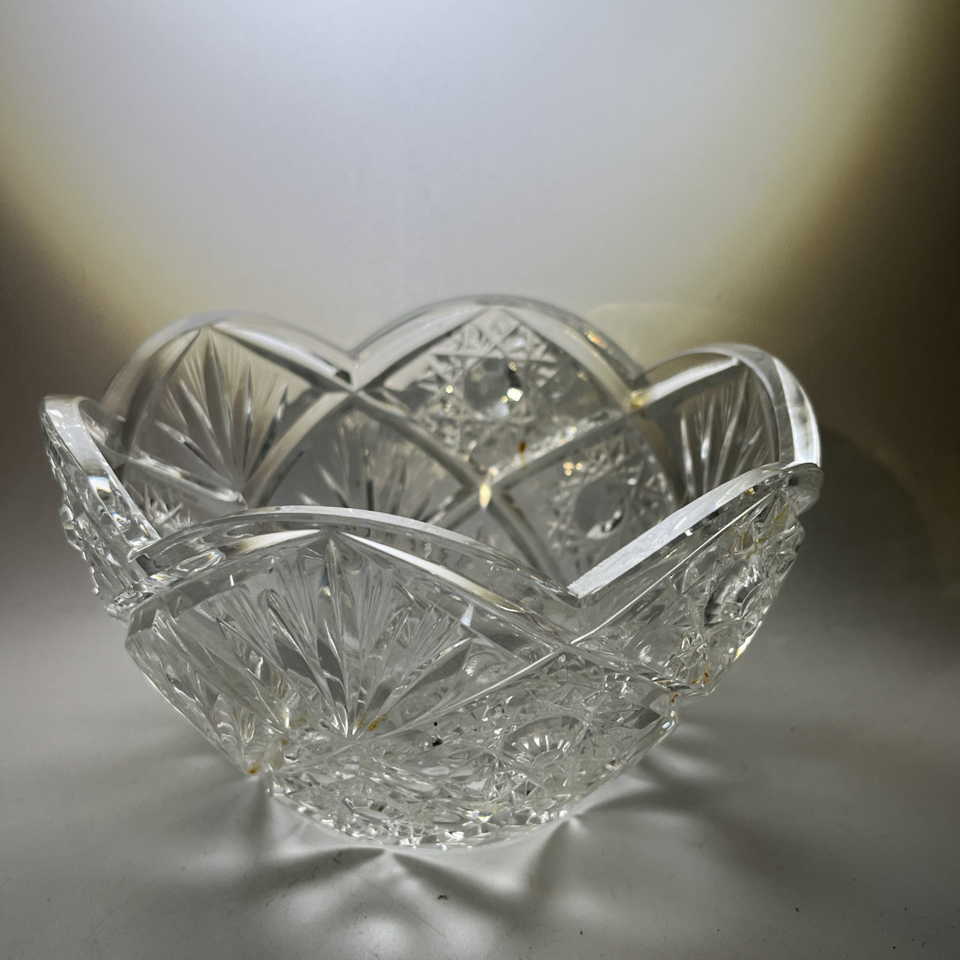 Вазочка для закусок/десерта с геометрическим декором, хрусталь, алмазная грань, СССР, 1970-1990 гг.