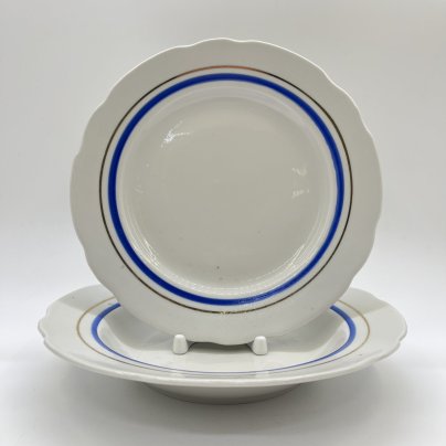 Набор из 2-х тарелок (обеденная и суповая), фарфор, золочение, Городницкий фарфоровый завод, Россия, 1970-2000 гг.