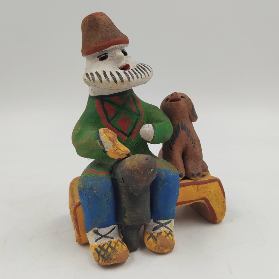 Игрушка каргопольская "Мужик с собакой", глина, роспись, СССР, 1970-1990 гг.