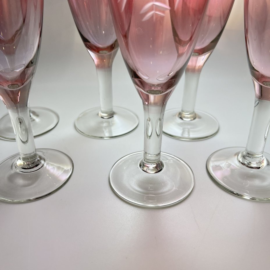 Набор фужеров розового оттенка с декором в виде снежинок (6 шт.)