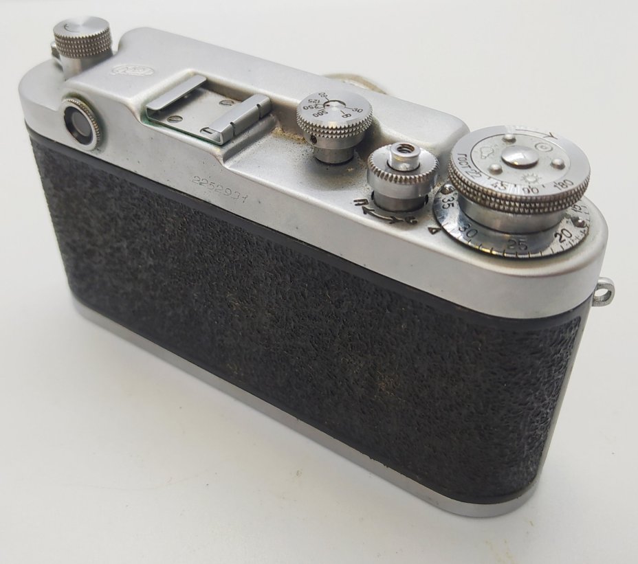 Фотоаппарат пленочный "ФЭД-2" с объективом "Индустар-26м" в оригинальном кофре, Харьковский машиностроительный завод им. Дзержинского (ФЭД)