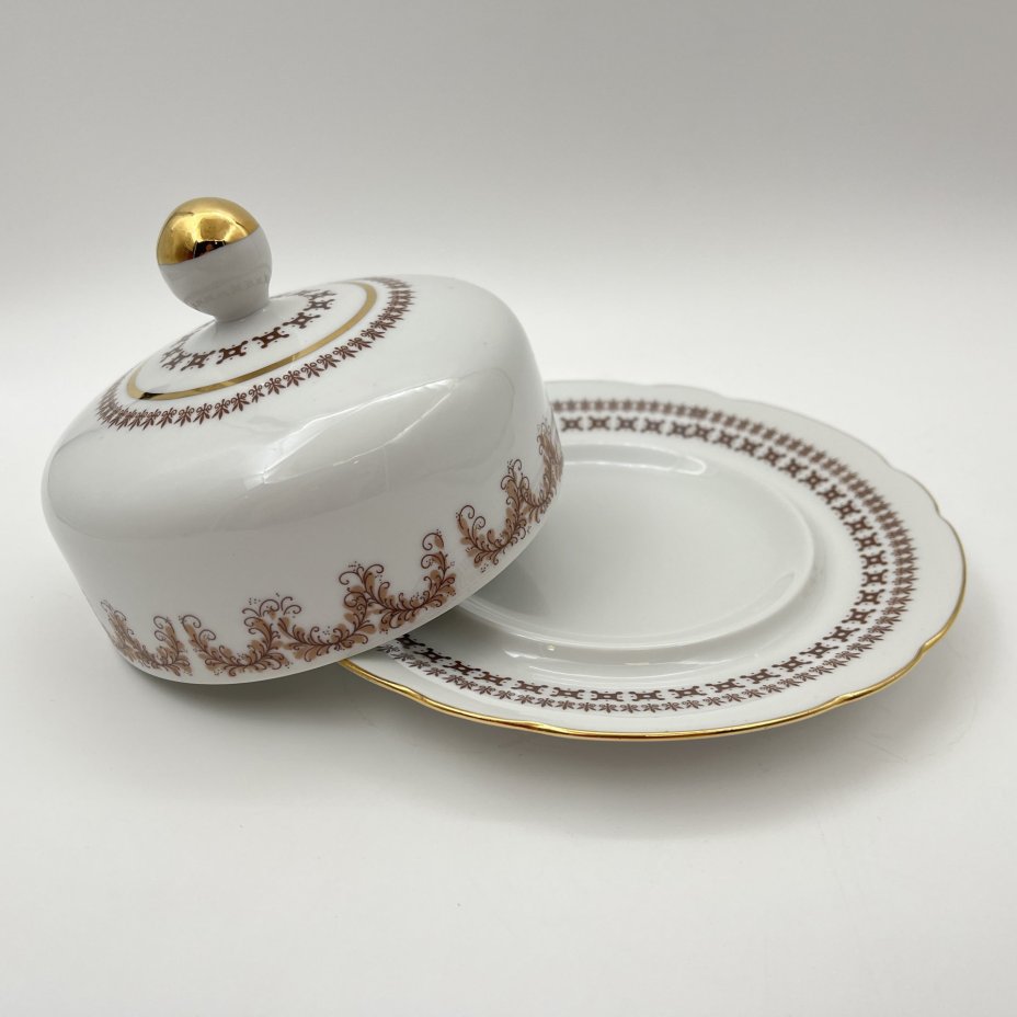 Маслёнка с растительным декором, фарфор, деколь, золочение, Kahla, Германия, 1968-1991 гг.