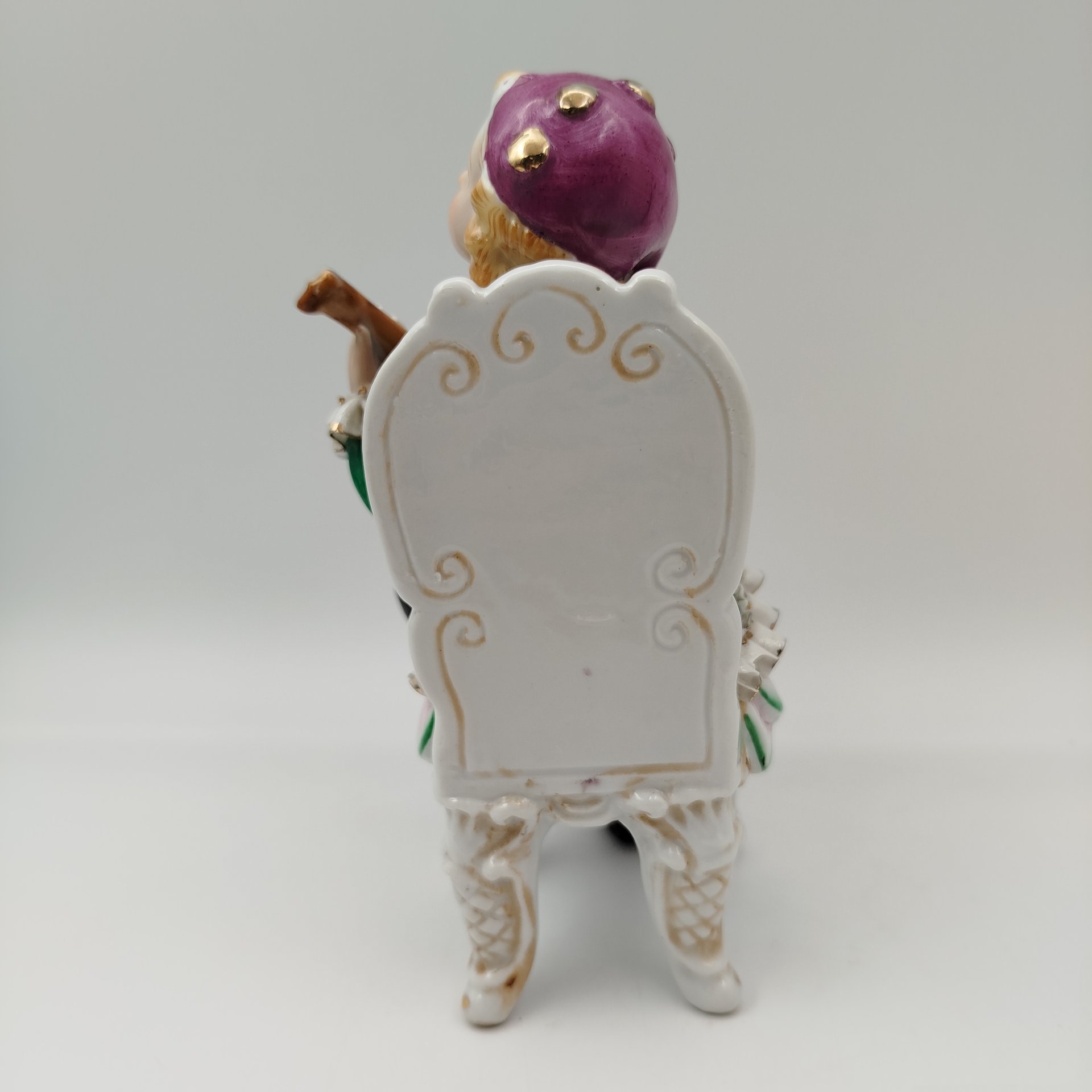 Статуэтка "Юный музыкант", фарфор, роспись, золочение, Азия, 1990-2000 гг.