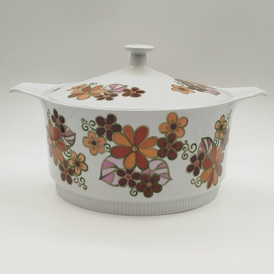 Супница с цветочным декором