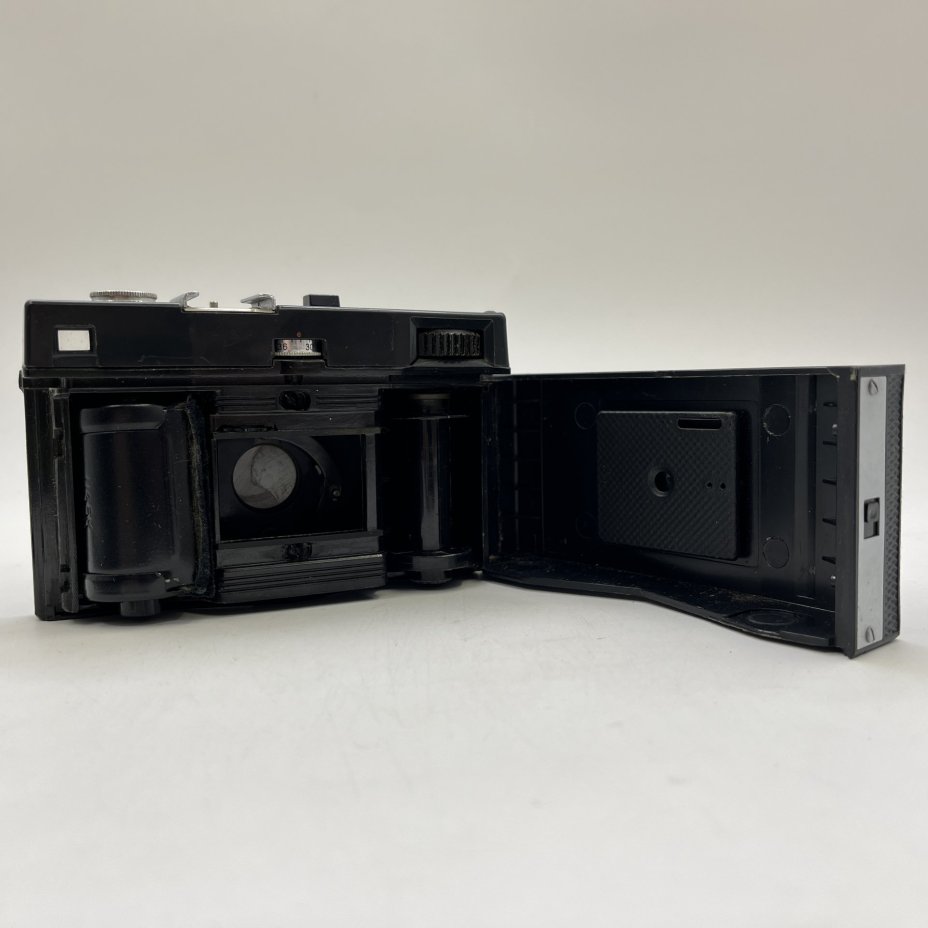 Фотоаппарат "Смена-8" в оригинальном кофре (не работает), металл, стекло, полимерный материал, кожа, ЛОМО (Ленинградское оптико-механическое объединение), СССР, 1970-1990 гг.