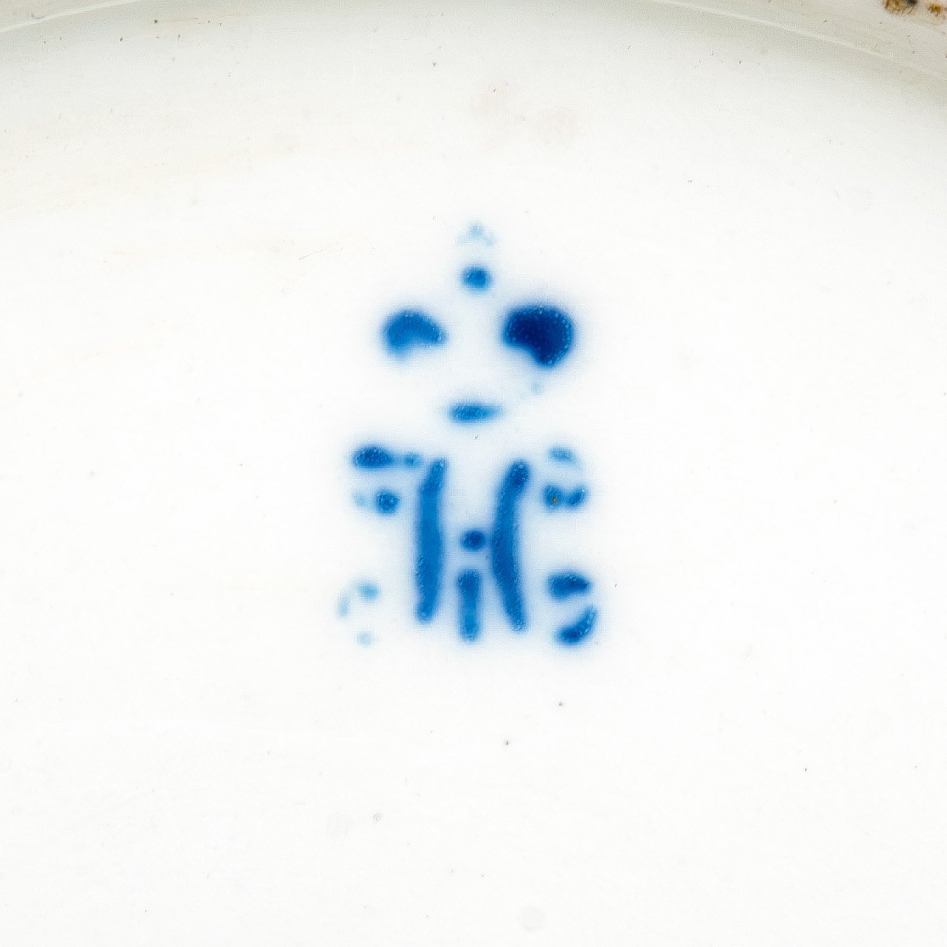 Набор из двух тарелок обеденных с гербом рода графов Паниных