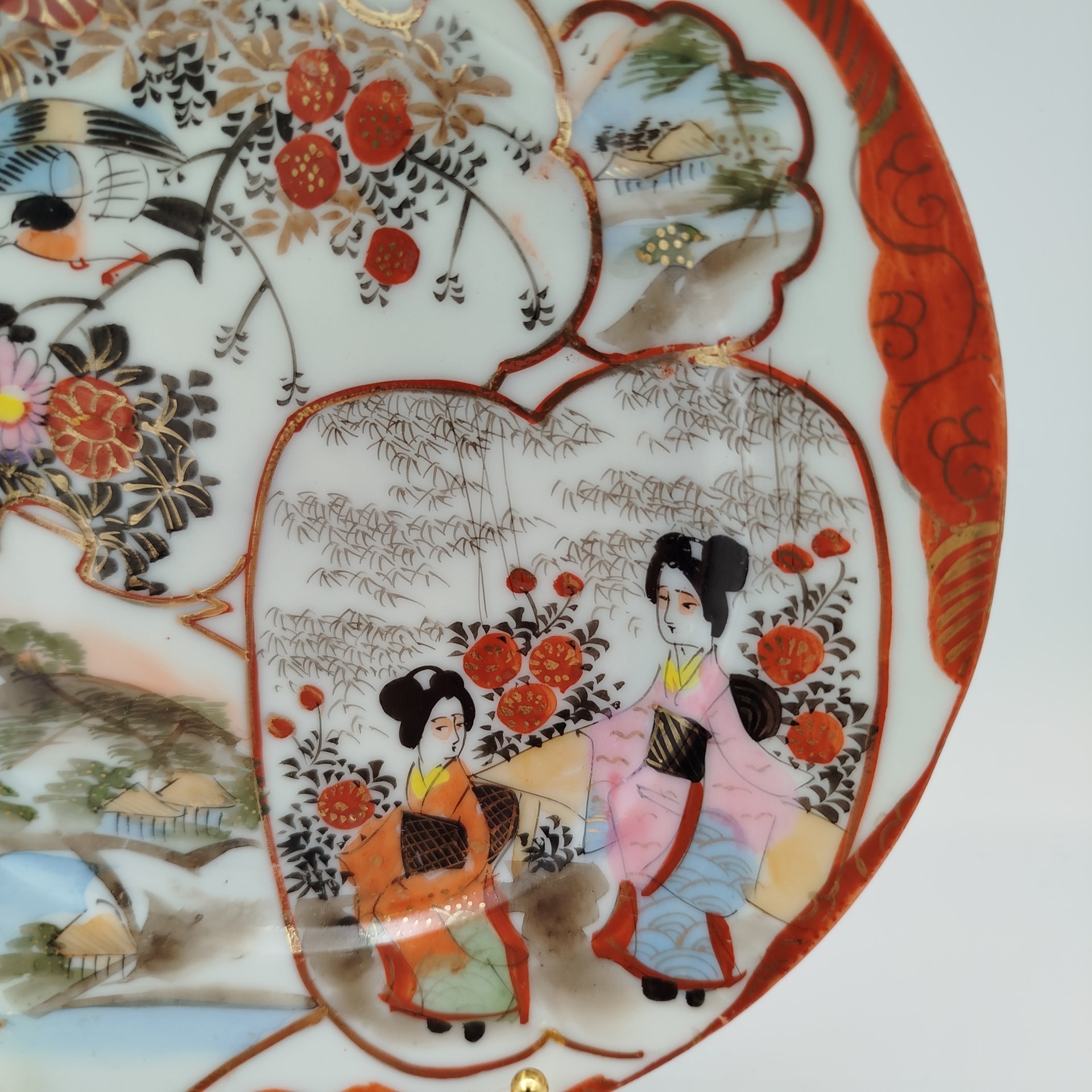 Тарелка десертная "Гейши в саду", фарфор, роспись, Япония, 1920-1930 гг.