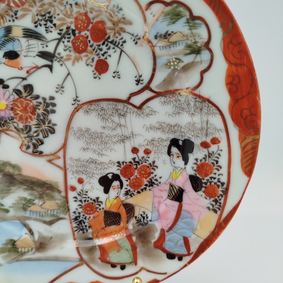 Тарелка десертная "Гейши в саду", фарфор, роспись, Япония, 1920-1930 гг.