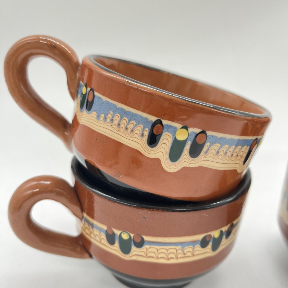 Набор из 4 чашек с абстрактным декором